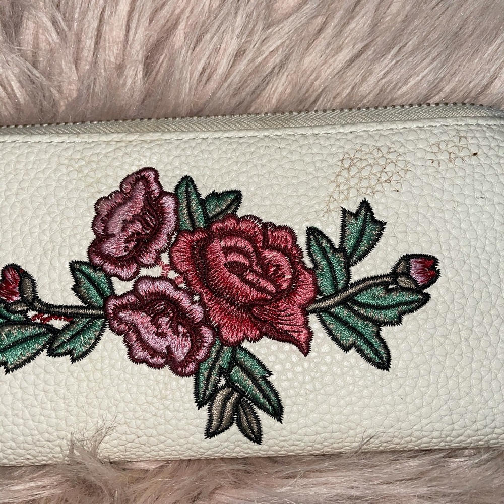 Wallet - Picture 2 of 4